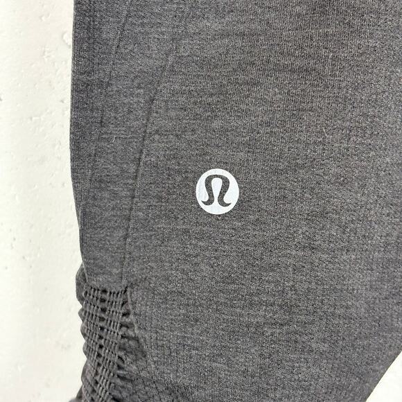 Lululemon Womens In The Flow Crop Heathered Gray Seamless Lightweight Size 4 - Picture 4 of 7
